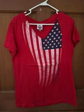 Red American Flag Graphic V-Neck Tee